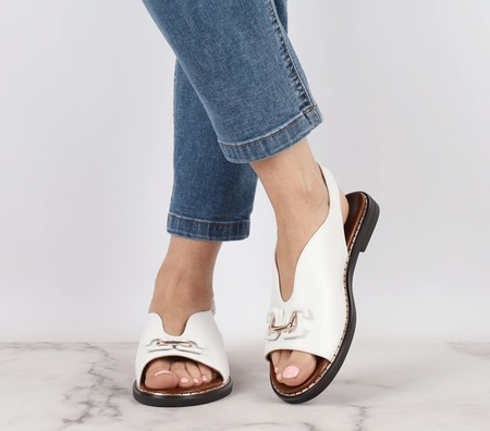 Eleganckie białe płaskie sandały damskie Jezzi