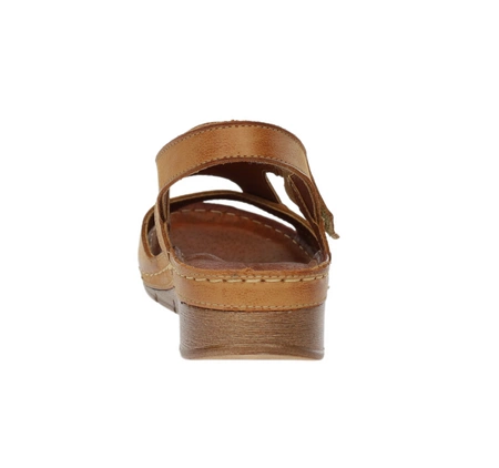 Brązowe skórzane sandały damskie płaskie na rzep Gino Fabiani - Produkt Polski