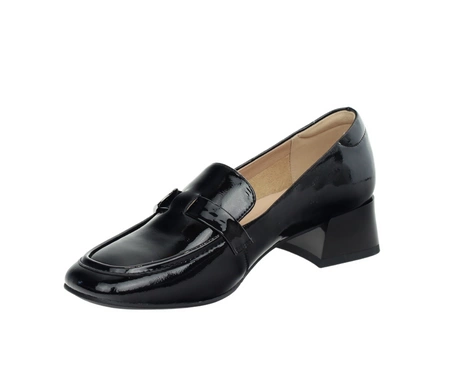 Czarne lakierowane półbuty damskie lordsy ze skóry naturalnej Gino Fabiani