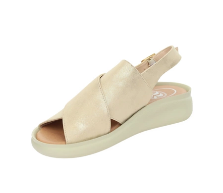 Złote sandały damskie komfortowe i eleganckie Jezzi