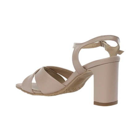 Beżowe sandały damskie na wygodnym obcasie skórzane RYŁKO