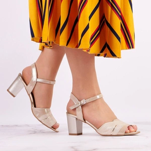 Sandały skórzane na obcasie Polskie Gino Fabiani