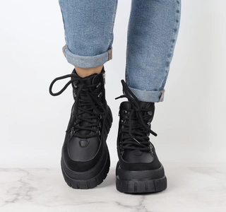 Czarne ocieplane półbuty damskie na platformie za kostkę Jezzi