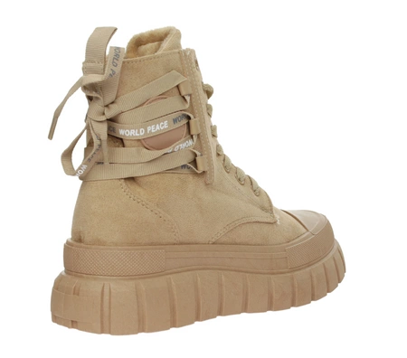 Beżowe botki zimowe damskie ocieplane na platformie NEWS