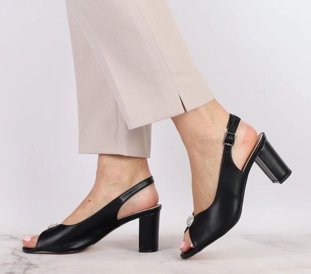 Czarne eleganckie sandały na obcasie zabudowane Jezzi