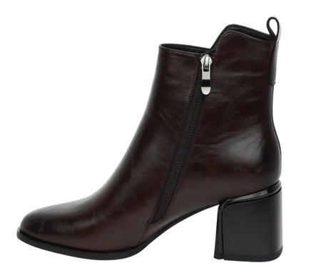 Czekoladowe botki damskie skórzane eleganckie na średnim obcasie Gino Fabiani