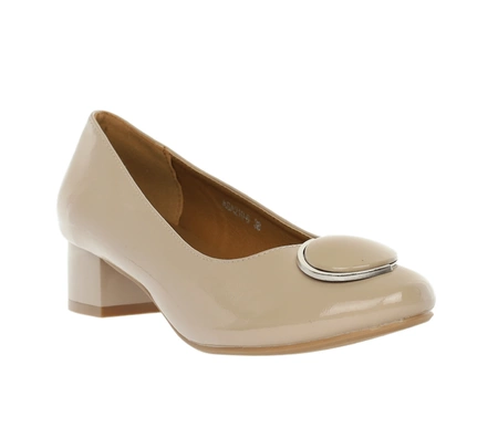 Beżowe czółenka lakierowane płaskie komfortowe Mila od Jezzi