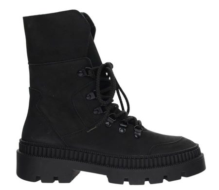 Czarne skórzane botki damskie na grubej podeszwie Polskie Gino Fabiani