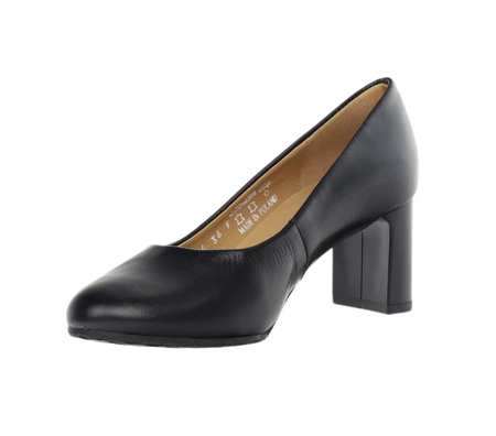 Czarne licowe czółenka skórzane na komfortowym obcasie RYŁKO