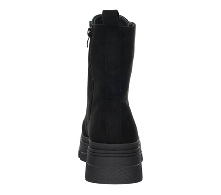 Czarne zamszowe botki damskie traperki na platformieNEWS