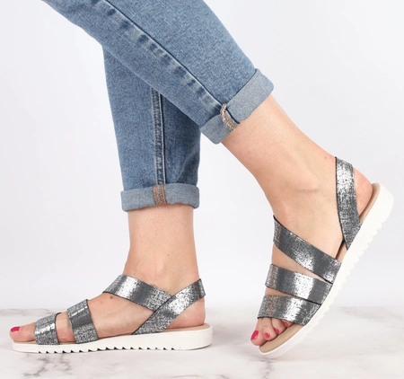 Sandały damskie płaskie skórzane hiszpańskie El Pimpi 11904