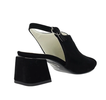 Eleganckie i komfortowe sandały na obcasie zabudowane AZALI