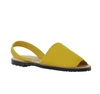 Skórzane żółte sandały płaskie El Pimpi - Made in Spain