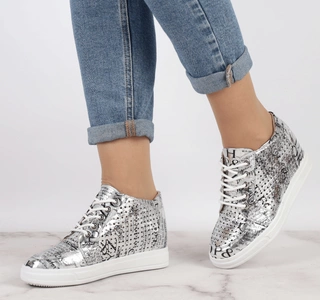 Półbuty damskie z ukrytą koturną Jezzi