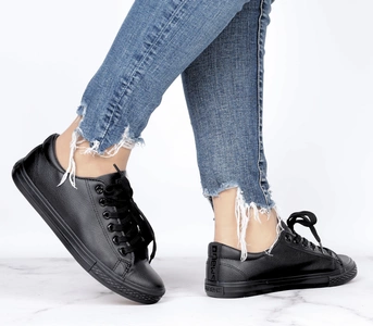 Całe czarne trampki skórzane damskie adidasy NEWS