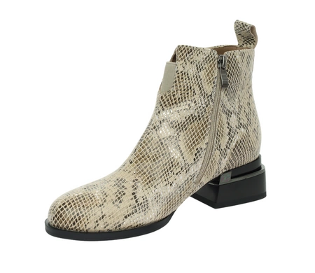 Skórzane botki eleganckie na płaskim obcasie wężowa skóra