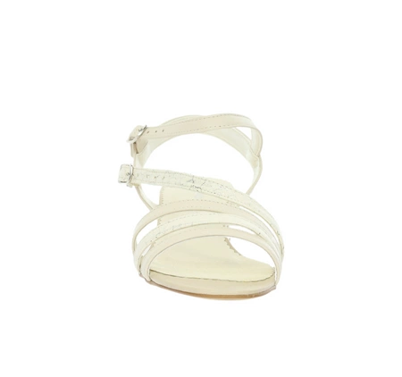 Skórzane sandały damskie na plaskim obcasie w kolorze ecri Polskie Gino Fabiani