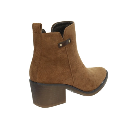 Brązowe botki na niskim obcasie typu kowbojki Katrin