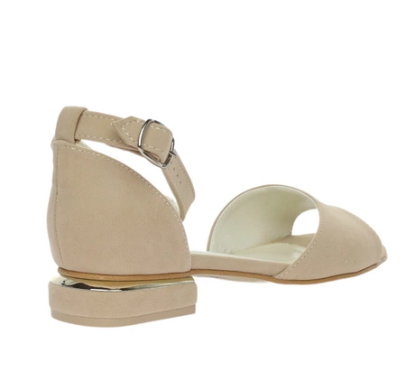 Eleganckie beżowe sandały płaskie z zakrytą piętą AZALI