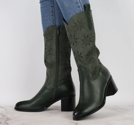 Ciemnozielone ażurowe kozaki kowbojki na niskim obcasie Jezzi