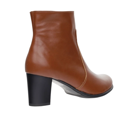 Brązowe czekoladowe botki na obcasie zimowe ze skóry naturalnej licowej Polskie Gino Fabiani
