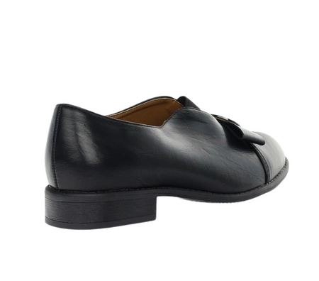 Czarne licowe półbuty damskie płaskie wsuwane eleganckie Jezzi