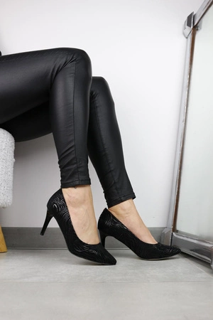 Szpilki czarne zamszowe Massimo Lucchesi