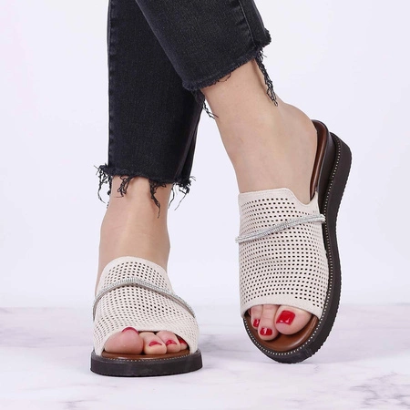 Komfortowe i eleganckie klapki damskie Polskie Jezzi