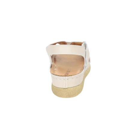 Beżowe komfortowe sandały damskie skórzane lekkie szyte Gino Fabiani