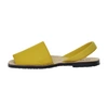 Skórzane żółte sandały płaskie El Pimpi - Made in Spain