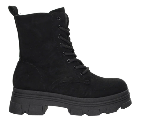 Czarne zamszowe botki damskie traperki na platformieNEWS