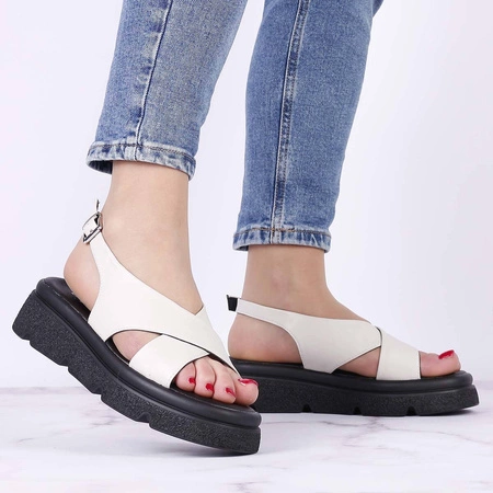 Sandały damskie płaskie na ciężkiej podeszwie Jezzi