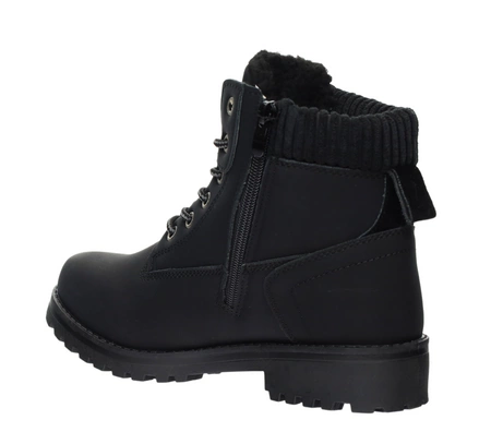 Płaskie czarne buty zimowe na sznurowadła i zamek po boku NEWS