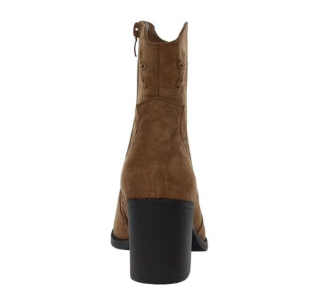 Brązowe czekoladowe zamszowe botki na obcasie z ażurową cholewką Jezzi