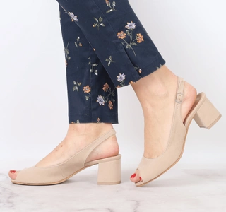 Beżowe sandały damskie na niskim obcasie eleganckie i komfortowe  Azali - Produkt Polski