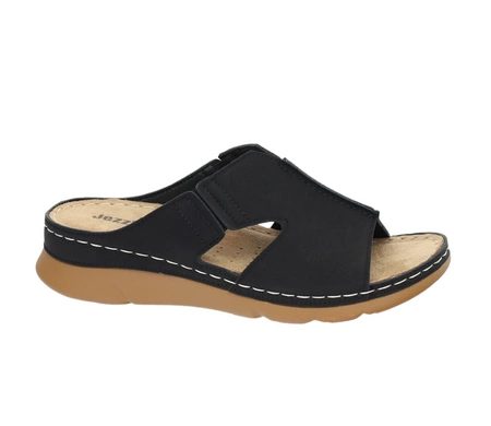 Czarne klapki damskie komfortowej na grubszej podeszwie lekkie Jezzi