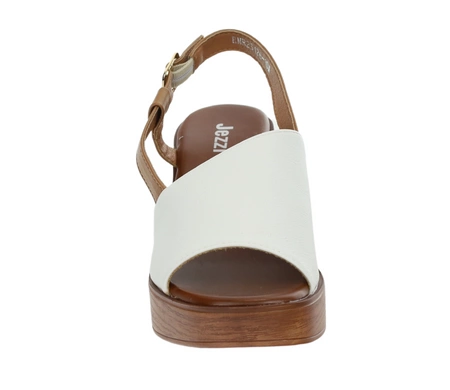 Białe sandały na drewnianym obcasie i platformie Jezzi