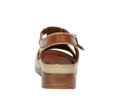 Komfortowe sandały skórzane na niskiej koturnie szyte w Polsce Gino Fabiani