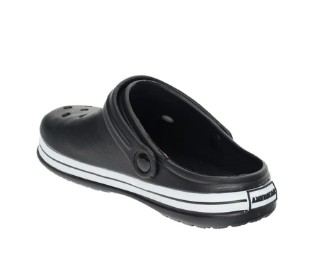 Dziecięce kroksy czarne dziurkowane American Club