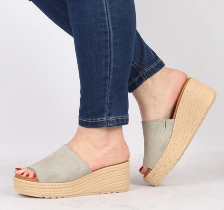 Skórzane klapki damskie na koturnie boho Hiszpańskie El Pimpi