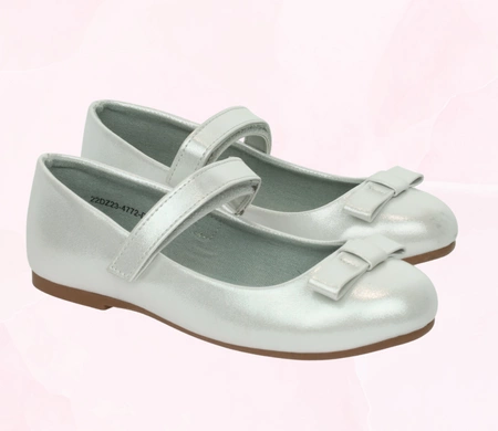Eleganckie baleriny dziewczęce buty komunijne MISS E