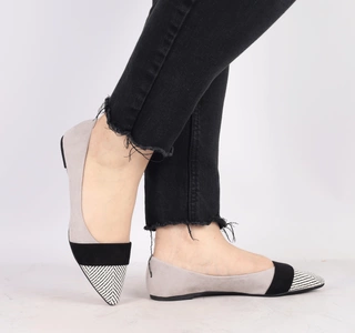 Płaskie czółenka damskie z migdałowym czubkiem Jezzi