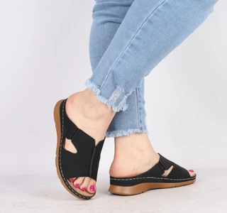 Czarne klapki damskie komfortowej na grubszej podeszwie lekkie Jezzi