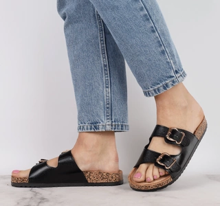 Czarne regulowane klapki damskie na korkowej podeszwie  Jezzi