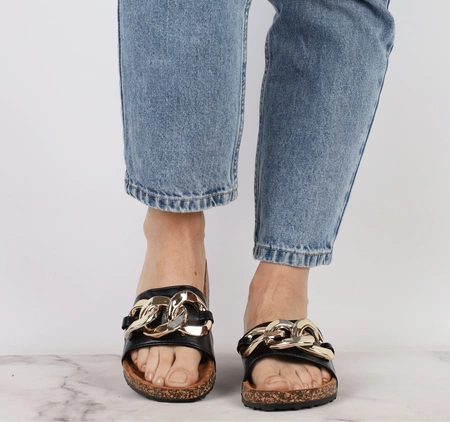 Czarne klapki damskie z łańcuchem Jezzi