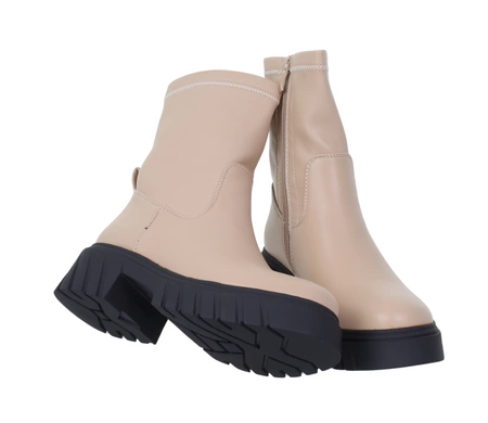 Beżowe botki damskie zimowe na czarnej platformie Jezzi