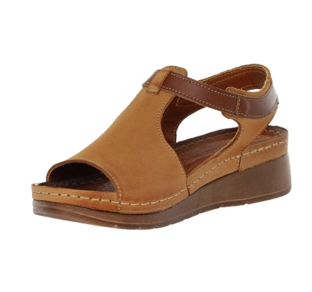 Skórzane sandały damskie szyte na płaskiej podeszwie Gino Fabiani