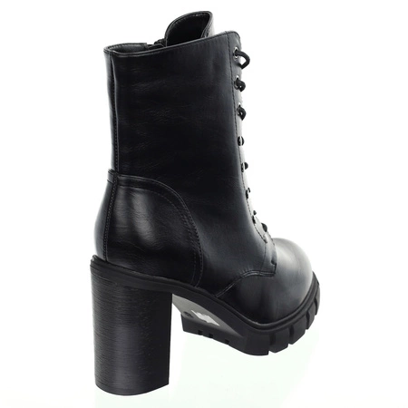 Czarne traperki rokowe na wysokim klocku i platformie Jezzi