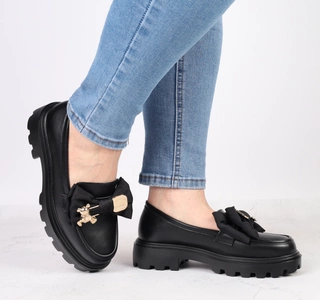 Czarne mokasyny damskie na grubej podeszwie z kokardą i misiem UNISOFT