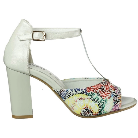 Bałe sandały damskie na słupku w kwiatki Jezzi